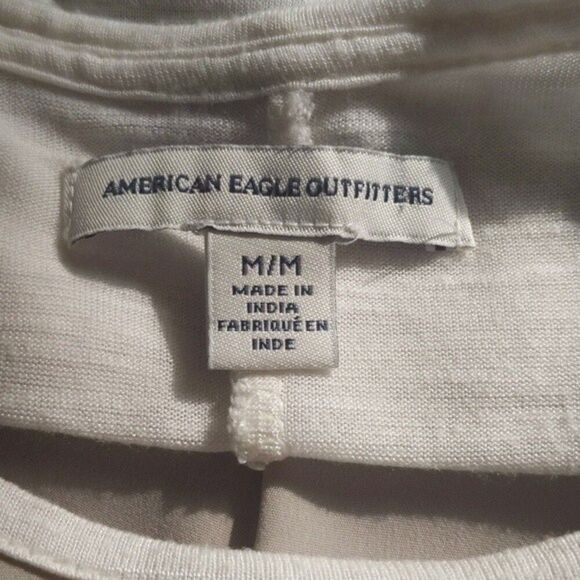 5/$55 American Eagle Outfitters flowy cream cap sleeve blouse - M - Picture 4 of 5